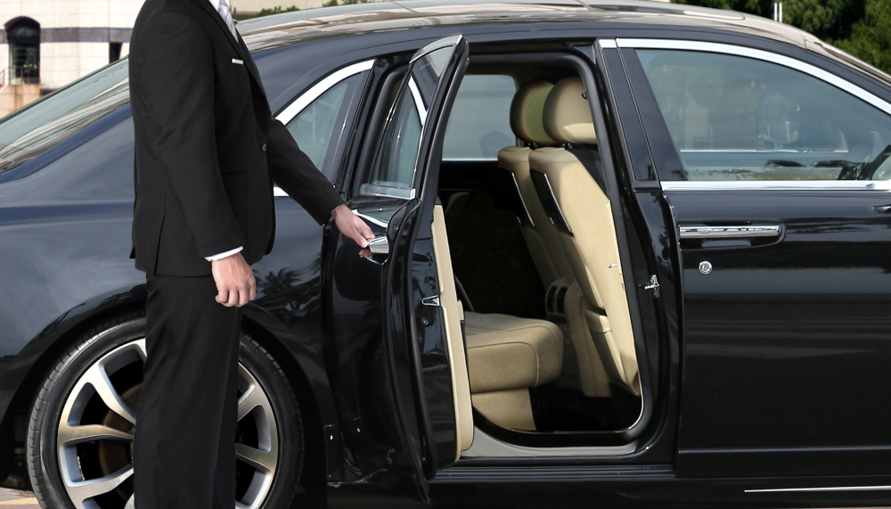 Admiral Airport Transportation